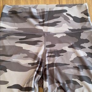 Aerie grey camo biker shorts